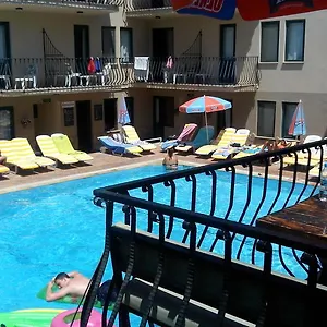 2* Aparthotel Poppy